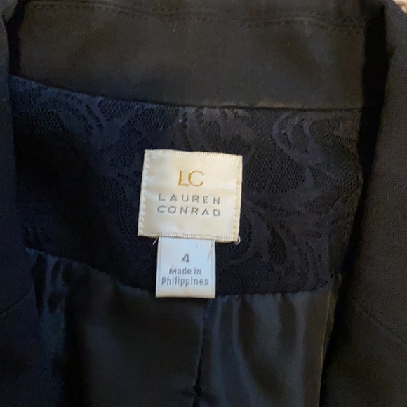 Two button blazer - Picture 2 of 5